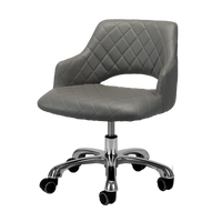 Gray / Pedicure Tech