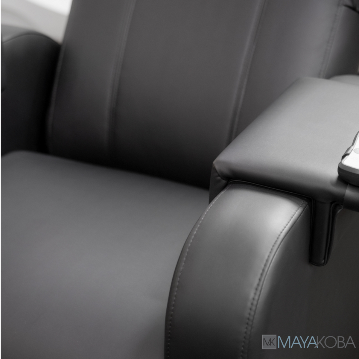 PediPlush Lounge Non-Plumbing Pedicure Chair