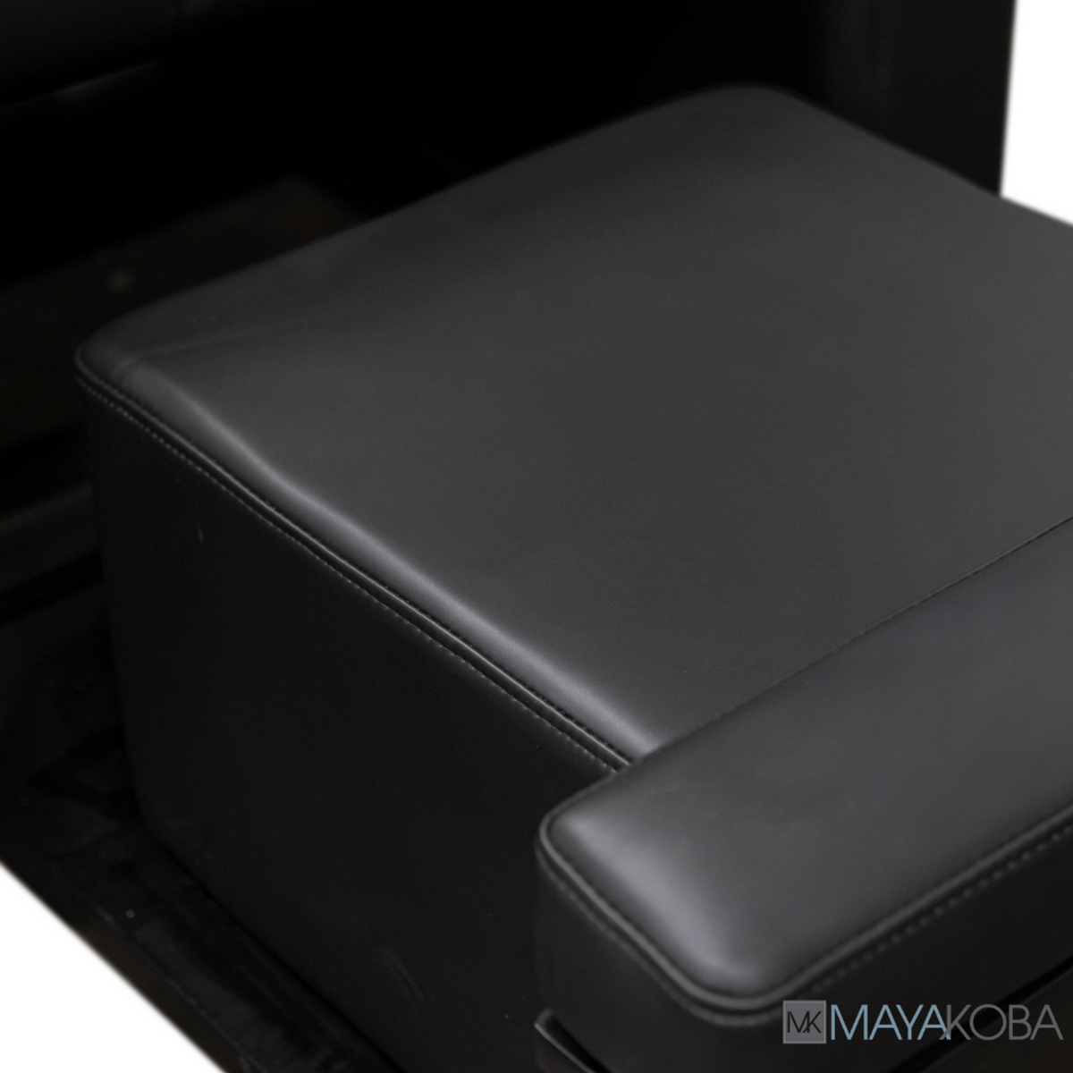 PediPlush Lounge Non-Plumbing Pedicure Chair