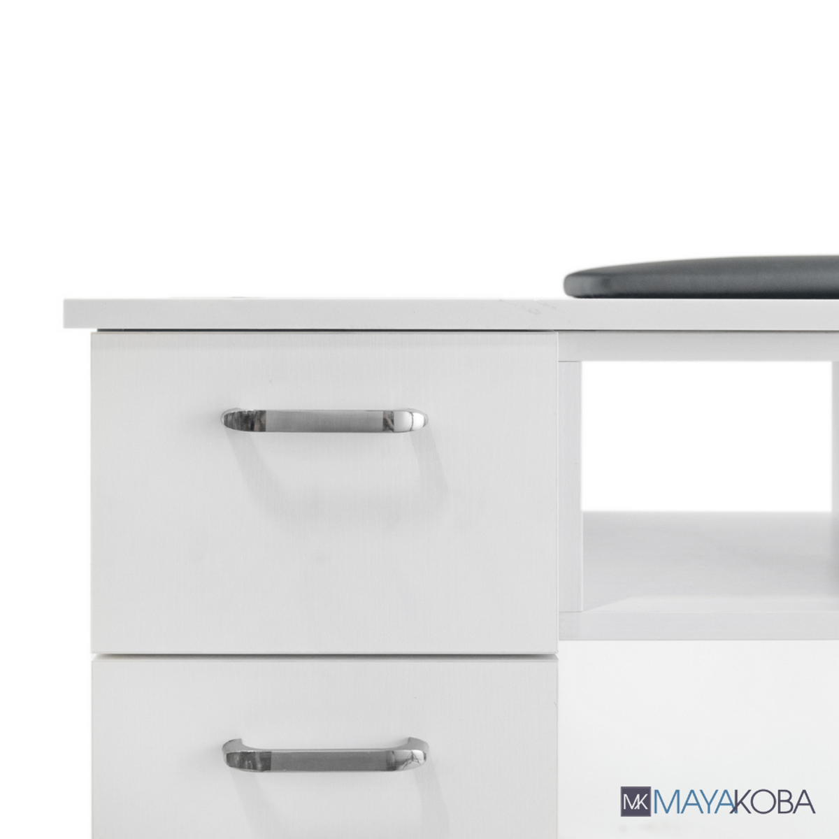 SENECA Manicure Nail Table by Mayakoba