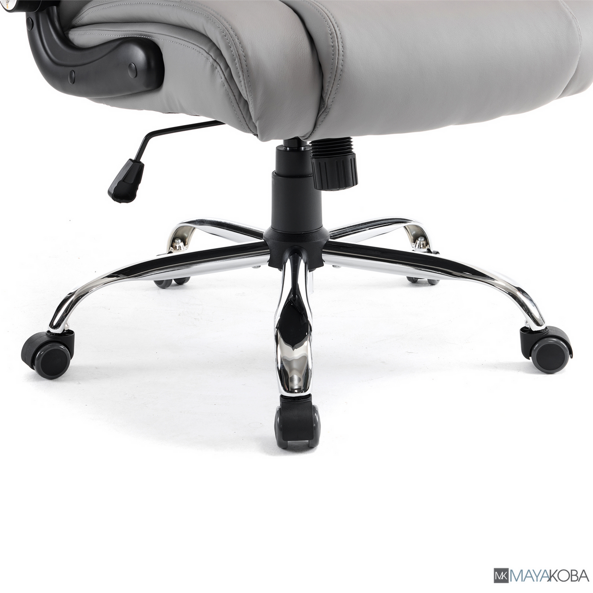 GENESIS Customer Chair