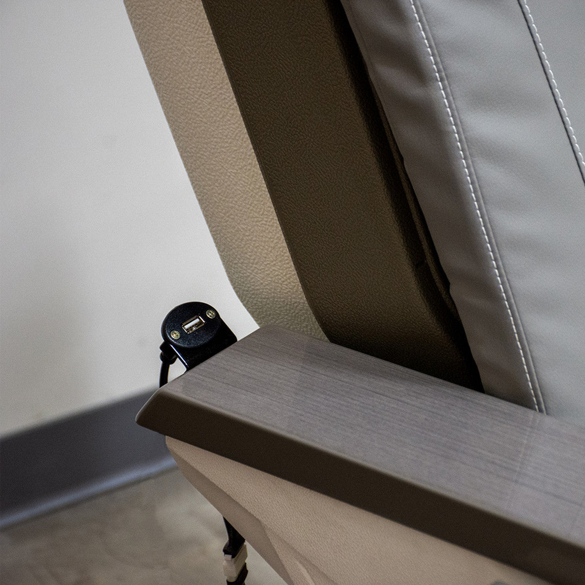 PERLA Pedicure Spa with FX Chair Top by Mayakoba
