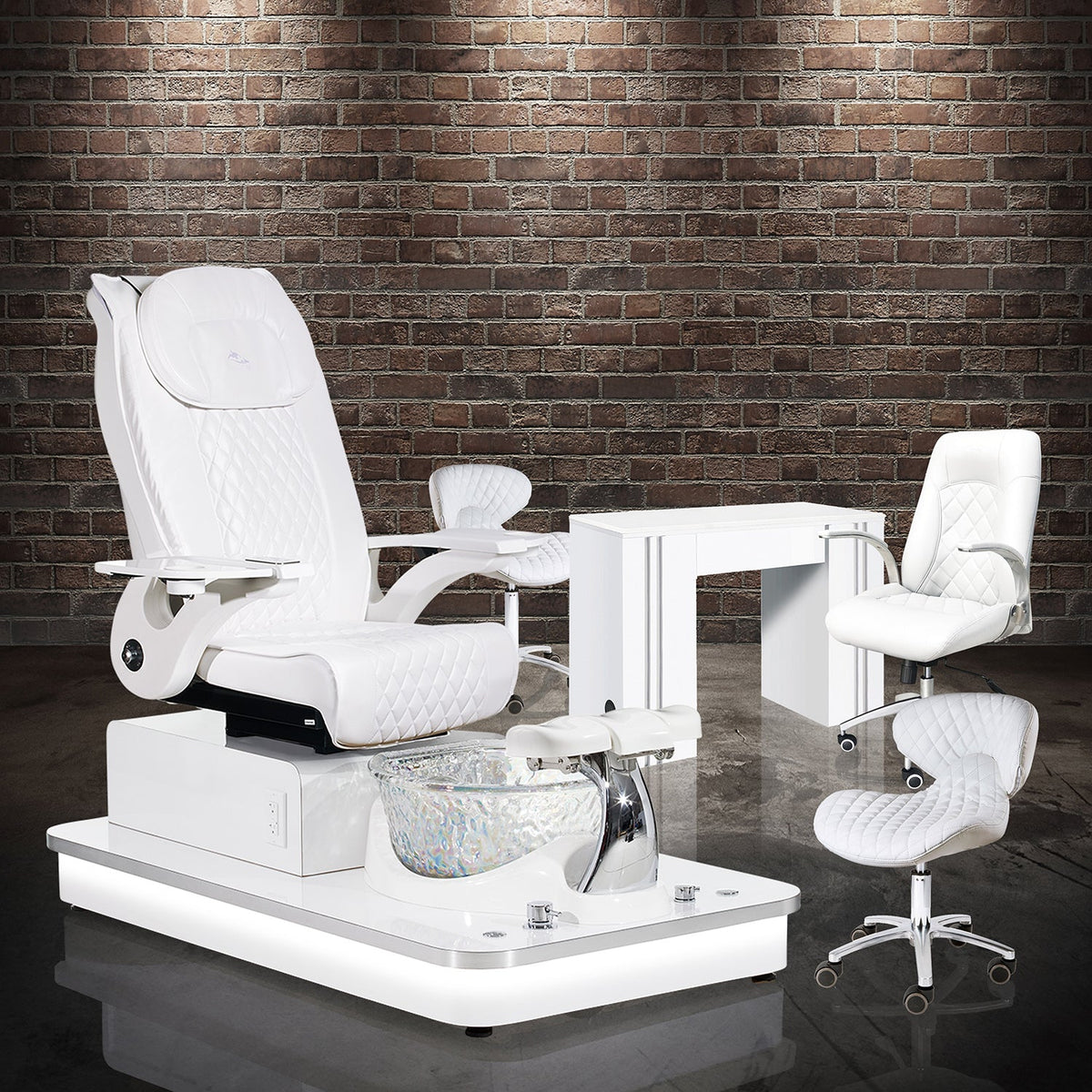 Felicity Freeform WS60i Spa Package